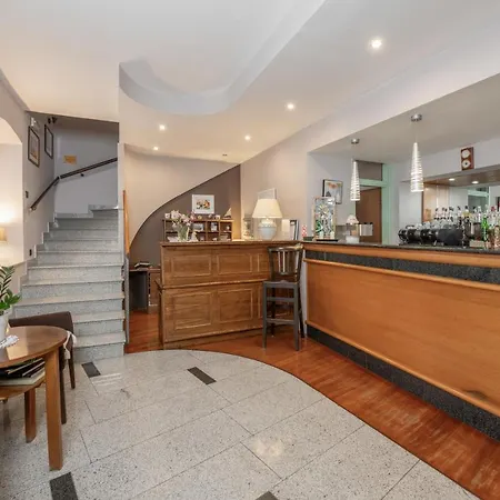 מלון Nostromo 3*