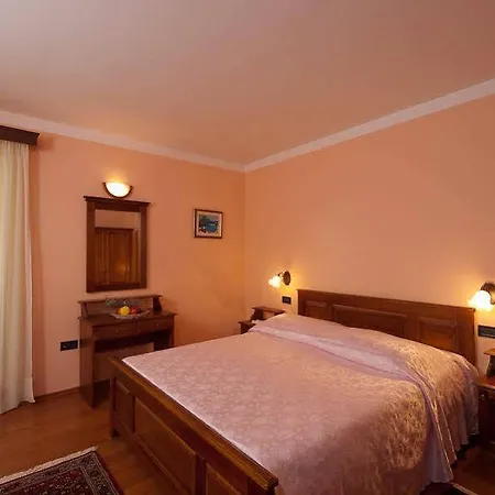 Hotel Nostromo 3*
